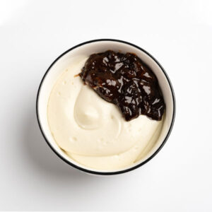CREMA DE QUESO CON CIRUELAS ESTOFADAS